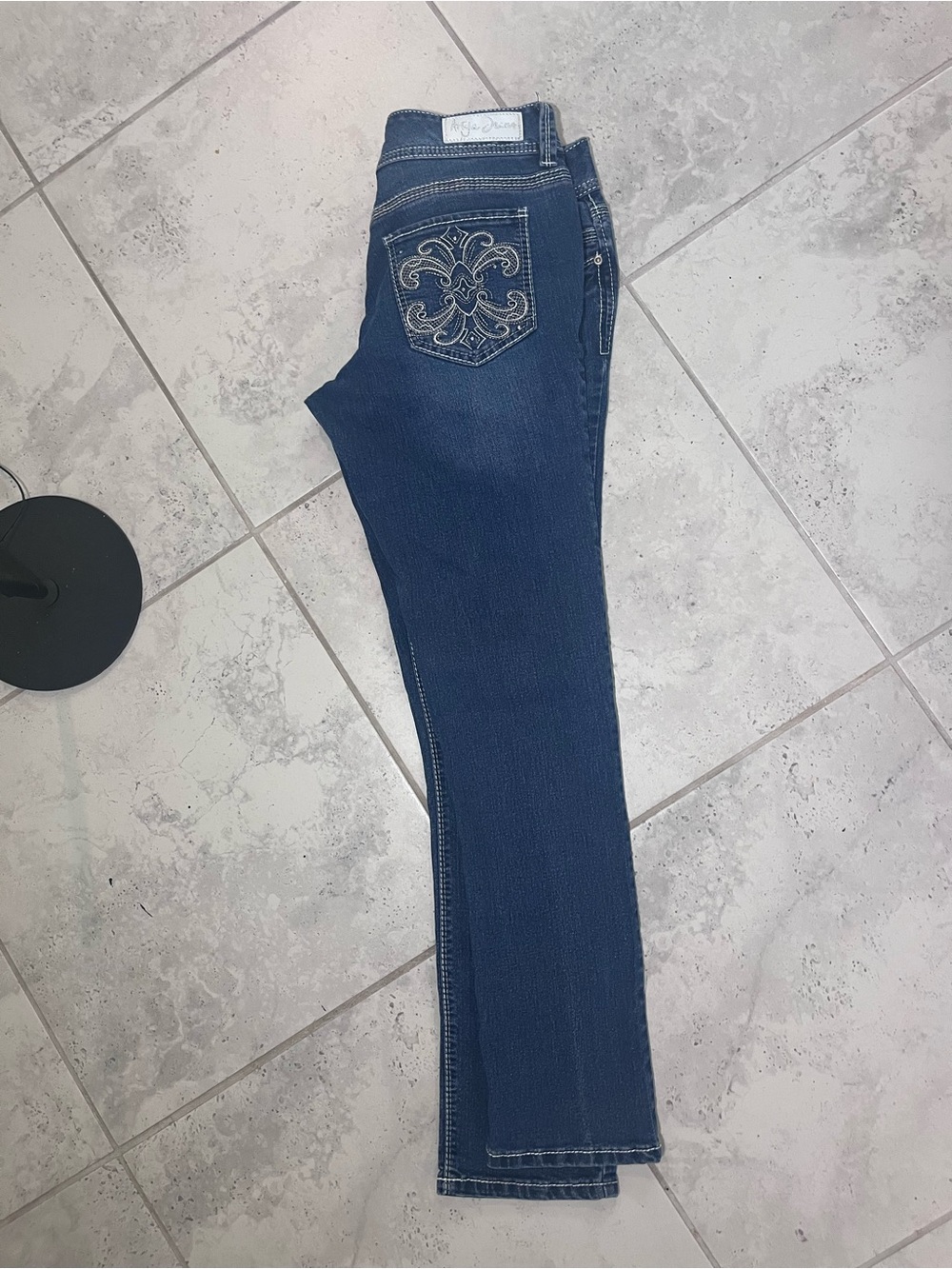 Classic Dark Blue Women’s Jeans - Picture 2 of 4